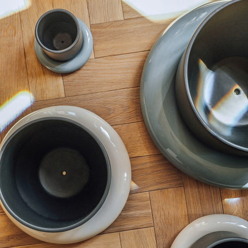 Lily Pot & Saucer Set