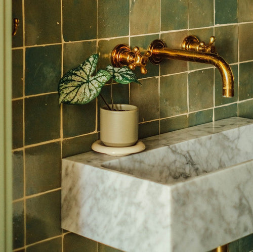 Lily Pot & Saucer Set