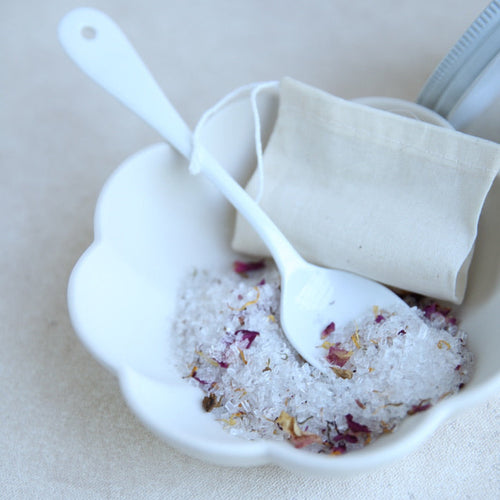 Botanical Blend Bath Soak_Growing Up Rooted
