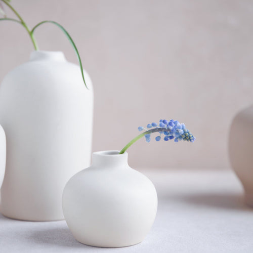 CeramicBlossomBudVase_White Short