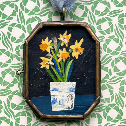 Daffodil Handmade Art Locket Ornament