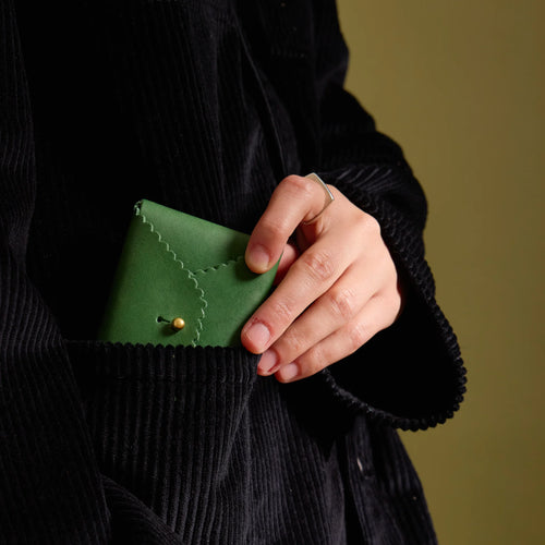 Scallop Leather Wallet
