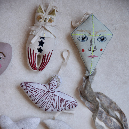 Hand Embroidered Ornament_Wall Hanging_Skippy Cotton