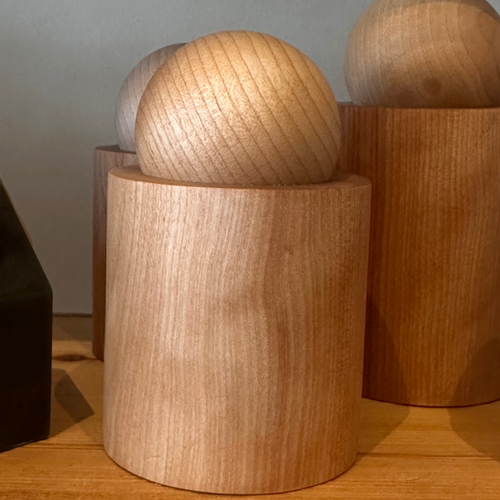 HandmadeWoodenPot_BallTopMed