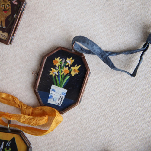 Handmade_Art_Locket_Ornament_Daffodil 