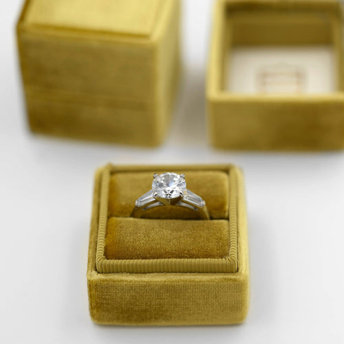 Handmade Velvet Ringbox Olive