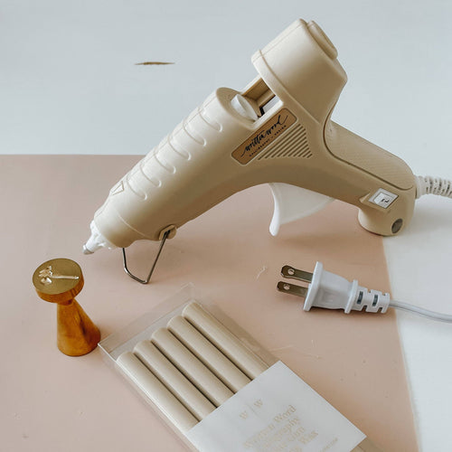 Pretty Glue Gun Soft White
