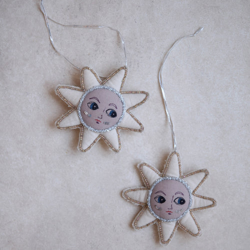 Star Hand Embroidered Ornament_Wall Hanging_Skippy Cotton