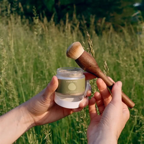 Natural Dry Shampoo & Brush