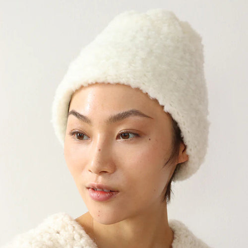feknitswhite hat